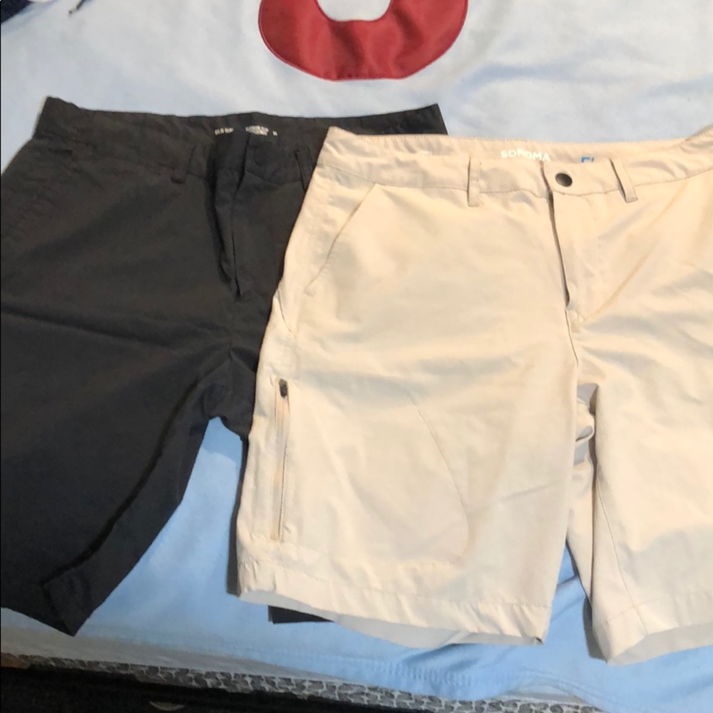 Size 34 Men’s Flexwear Kakhis